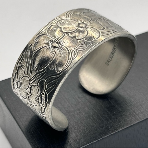 Salisbury Jewelry Salisbury Pewter Flower Of The Month Open Cuff